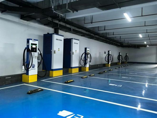 智能改造煥新顏 e泊停車助力成都匯都商貿(mào)城停車場管理升級(jí)